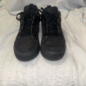 Nike Men's  All-Black Low Top Lace  Jordan Spizike black cat Sneakers